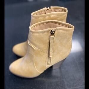 JOURNEY WOMENS “BOOTIES” SIZE 7.5 NWT